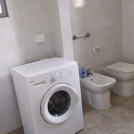 Appartement Aurora 2 *